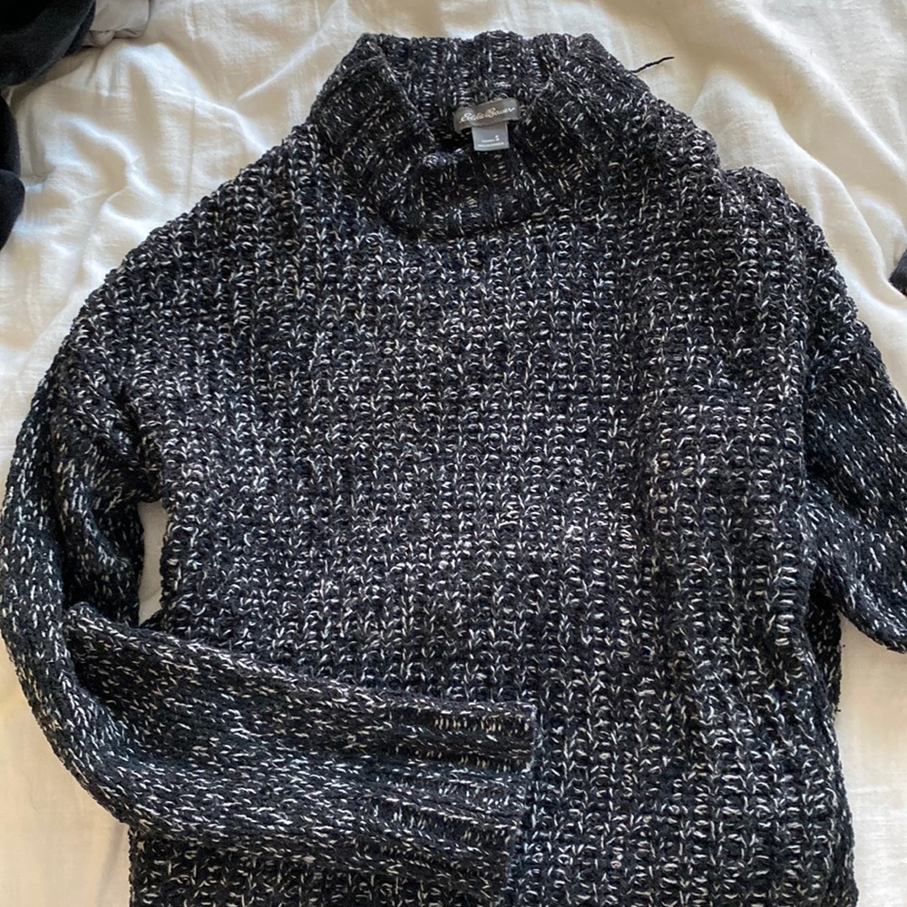 Eddie Bauer Small Black and White sweater